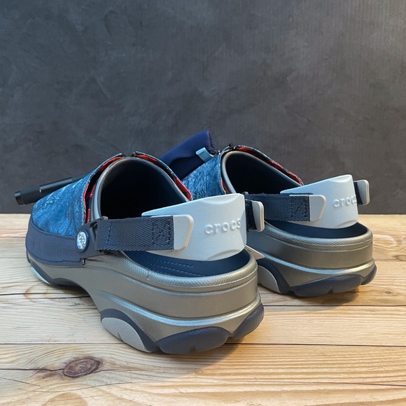 Busch Beer x Crocs All-Terrain Clog - Picture 11 of 15